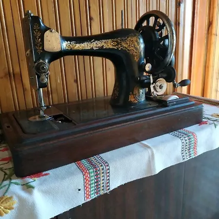 Andrea's Traditional House * Argyrades