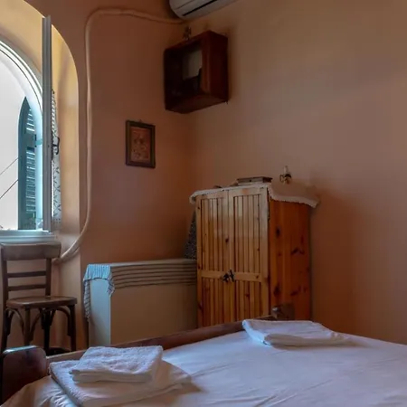 Andrea's Traditional House *