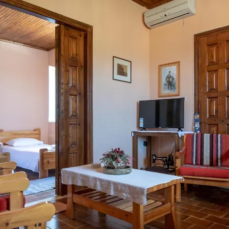 Andrea's Traditional House Casa vacanze *