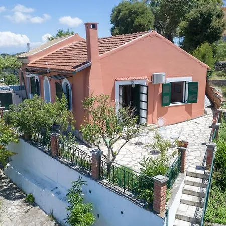 Casa vacanze Andrea's Traditional House *