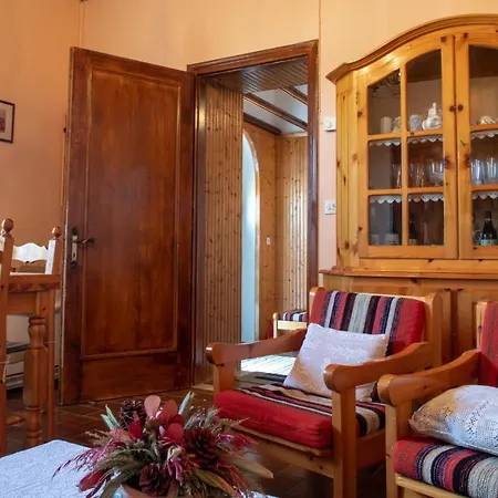 Holiday home Andrea's Traditional House Argyrades