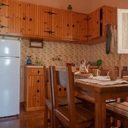 Andrea's Traditional House Casa vacanze *